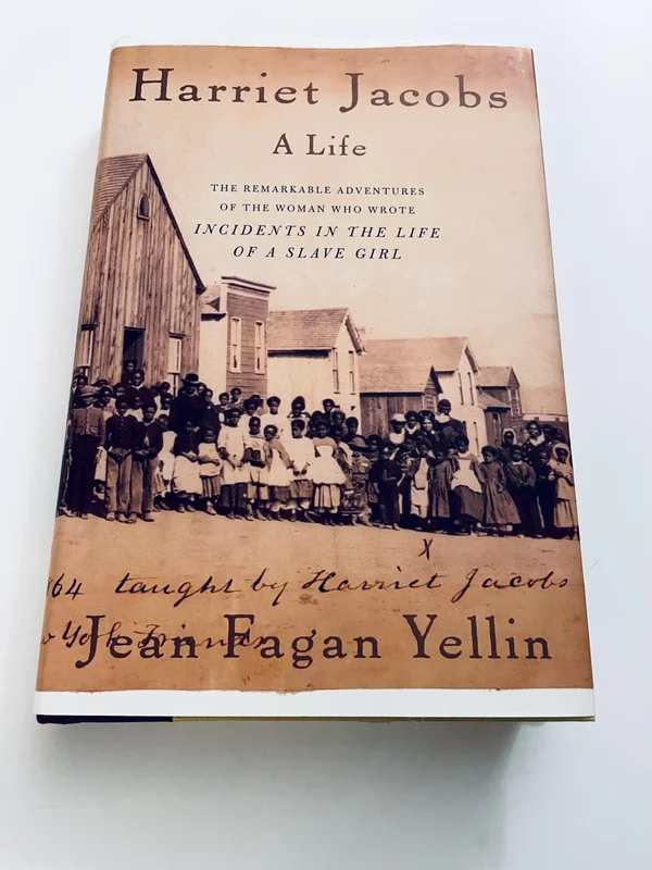 roundaboutbookstore-11552955