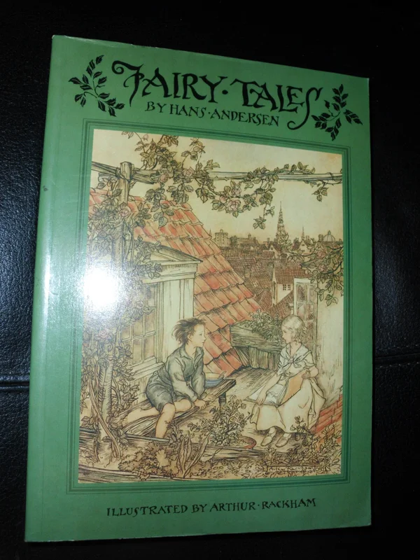 roundaboutbookstore-11817514